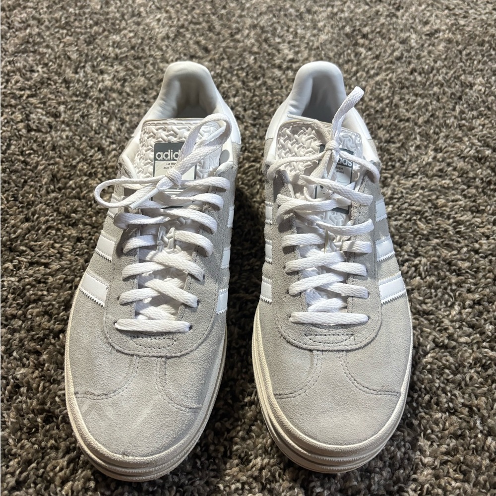 Adidas Men's Light Gray and White Sneakers